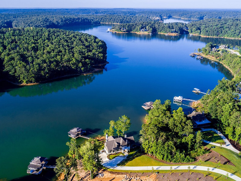 Live the Lake Life in Lewis Smith Lake, North Alabama